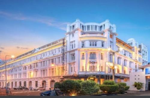 Fort Hotel | Grand Oriental Hotel