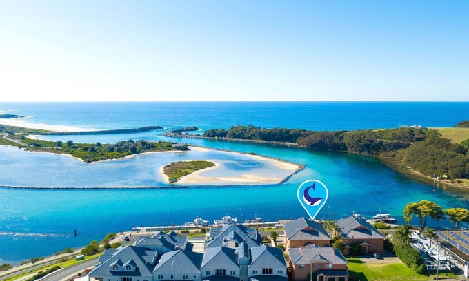 Narooma Apartment | Grand Pacific 1 Unit 4 - First Floor