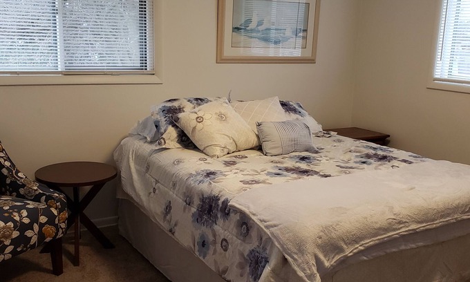 Kentwood House | Grand Rapids-Kentwood is close to DT and the airport.