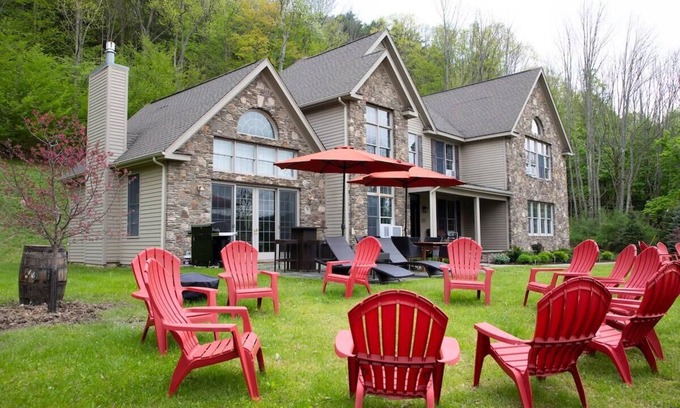 Cooperstown - Otsego Lake House | Grand Slam - Lake House Cooperstown Dreams Park