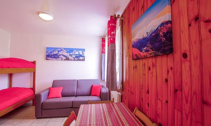 La Llagonne Apartment | Grand Studio Cabine AU Pied DES Pistes DE SKI DE LA Quillane