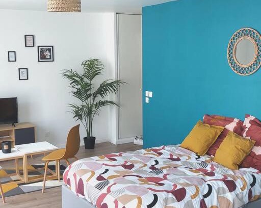 Villemomble Apartment | Grand studio moderne et cosy au pied du Tramway T4