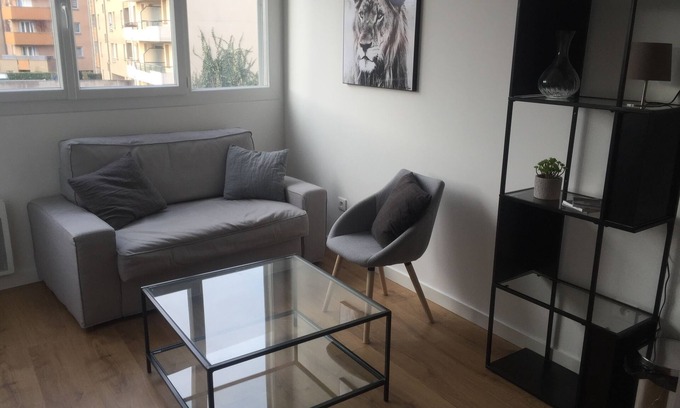 Saint - Michel Apartment | Grand T2 Courthouse apartment, downtown