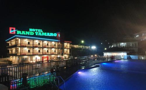 Parapat Hotel | Grand Tamaro Hotel