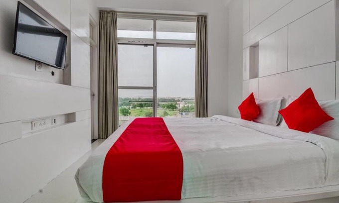 Sitapura Hotel | Grande Azure