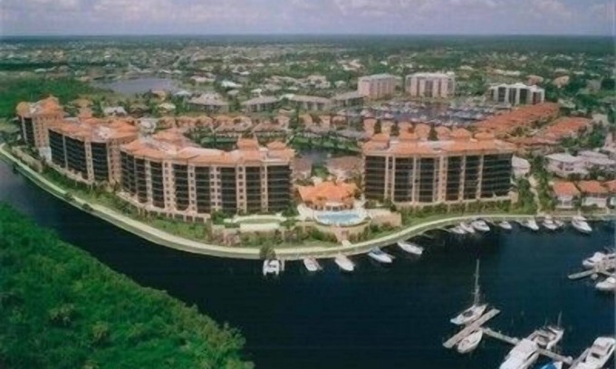 Burnt Store Marina Condo | Grande Isle IV-Luxury Waterfront Condo