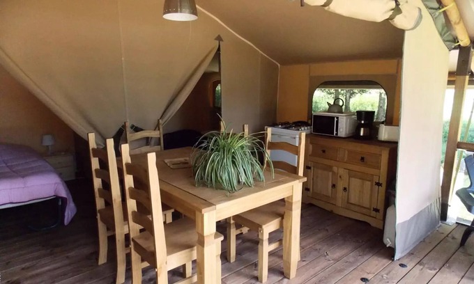 Saint-Leger-de-Fougeret House | Grande Lodge Nature et Luxe 2017 5 people