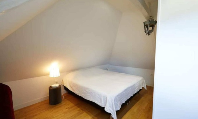 Cuverville-sur-Yeres Bed & Breakfast | Grande Maison 9 Personnes, Randonnées et Vélos