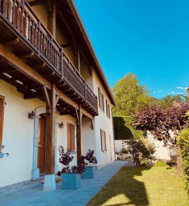 Sarrancolin House | Grande maison avec jardin