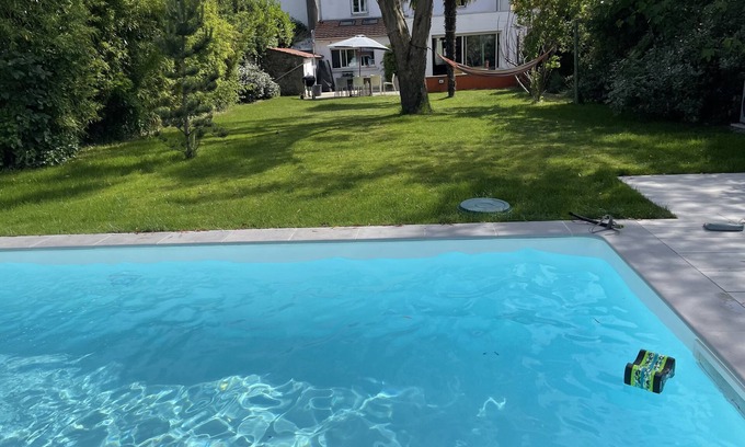 Mairie de Chantenay House | Grande Maison Familiale à Nantes Avec Piscine