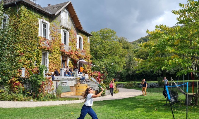 Saint-Pe-d'Ardet House | Grande Maison Familiale Dans Charmant Village Pyrénéen. Très Calme