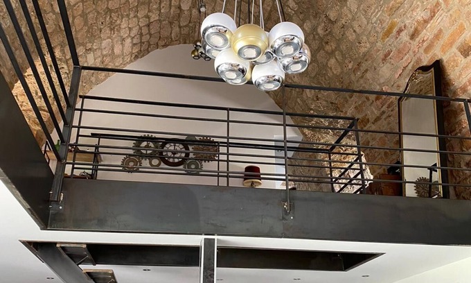 Saint-Affrique House | Grande Maison Voûtée en Pierre Avec Piscine
