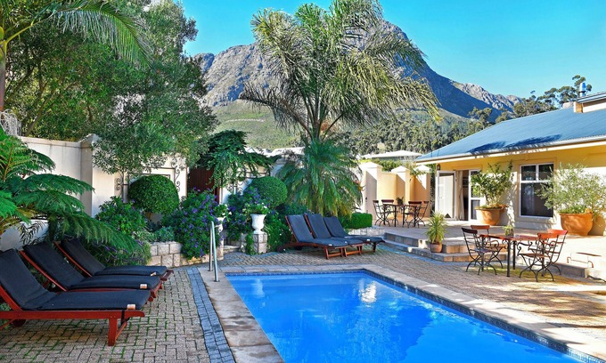 Franschhoek Villa | Grande Plaisir! Luxury Holiday Home for family or friends traveling together.