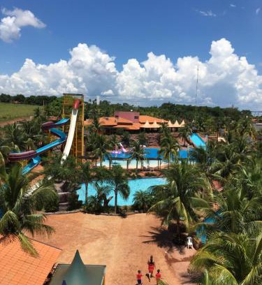 Santa Clara d'Oeste Hotel | Grandes Lagos Resorts e Parque Aquático