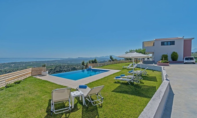 Maroulas Villa | Grandiose Rethymnon Villa | 3 Bedrooms | Villa Coyote | Amazing Sea Views |.