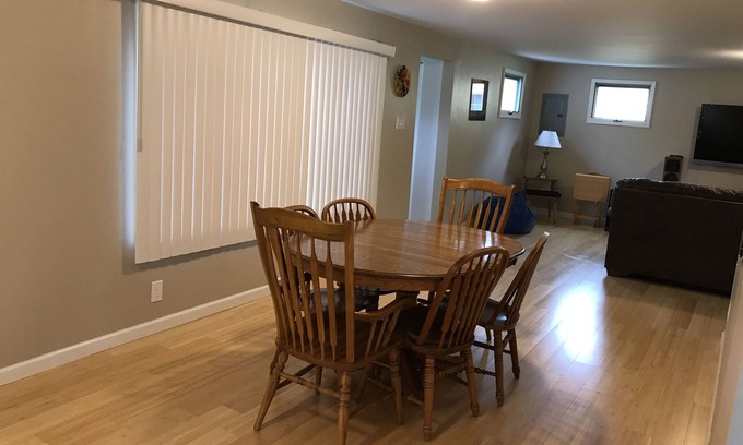 Lake Erie Beach House | Grandview Bay Lake House