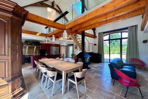 Cuzance Villa | Grange d'Antan -JacuzziPiscineClim -Cuzance