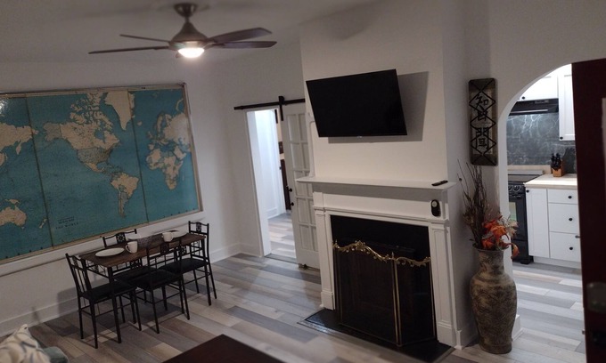Elberton House | Granite Nest West Spacious 2 Bedroom - WiFi - TV