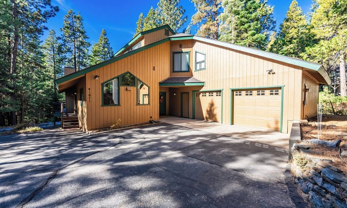 Granite Ridge Cabin | Granite Ridge Getaway ~ Chill Deck Vibes + AC