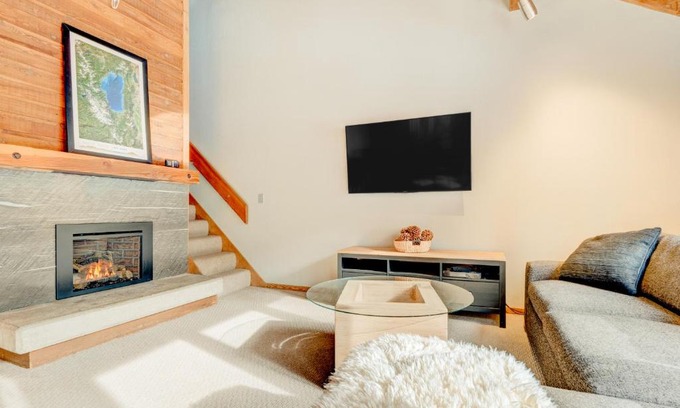 Tahoe Woods Hotel | Granlibakken Getaway - #72A