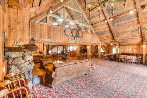 Tahoe Woods House | Granlibakken Retreat Near Tahoe Beach