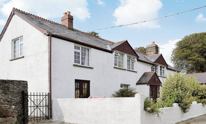 Buckland Brewer Cottage | Granny Bond's Farmhouse