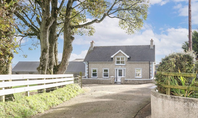 Bushmills Cottage | GRANNY'S, pet friendly, with a garden in Bushmills, County Antrim