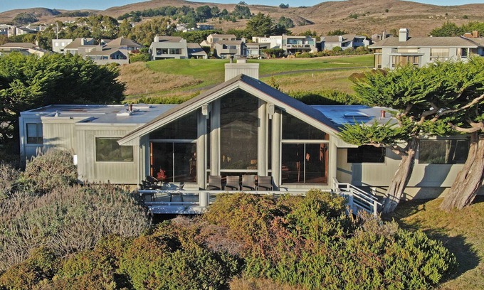 Bodega Bay House | Grayhaven - Panoramic views of the Pacific, spacious comfortable, 1 level.