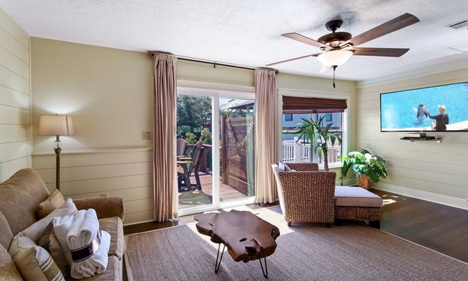 Grayton Beach Condo | Grayton Sedation on Hotz Avenue