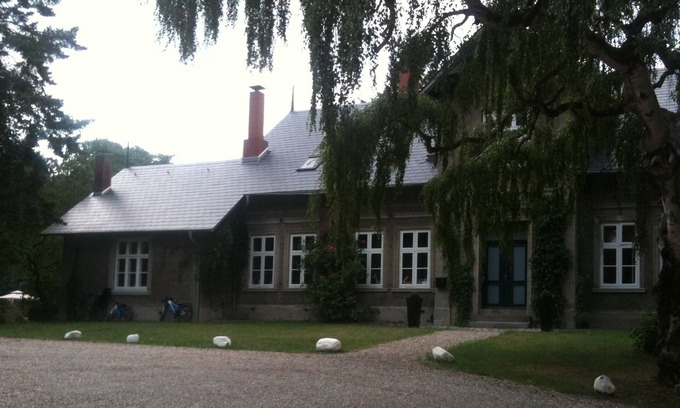 Lehmkuhlen House | Great apartment in historic gatehouse on Good Bredeneek