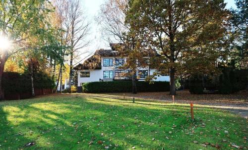 Riga Apartment | Great Apartment next to the Lake Baltezers