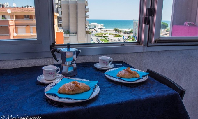 Senigallia Apartment | Great central apartment, even for rooms