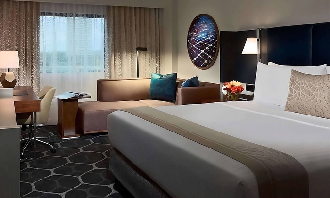 Uptown Hotel | Great Choice! With City View, Outdoor Pool, Shuttle Service, and Pet-friendly!