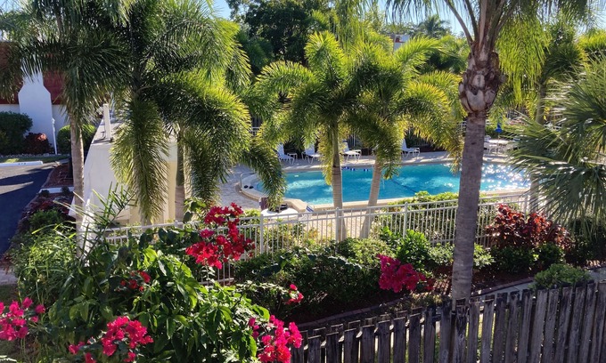 Iona House | Great Community - Iona/McGregor Corridor - Close to Beaches - Poolside Townhome