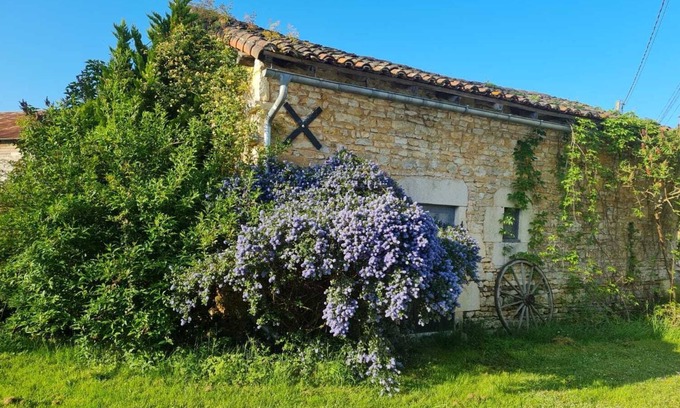 Champniers Cottage | Great family rural escape in traditional stone gite.