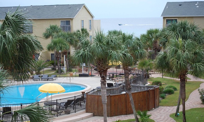 Biltmore Beach Condo | Great Family Getaway! Seasonal beach chairs & umbrella included. Largo Mar!