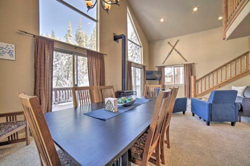 Soda Springs House | Great for Groups Soda Springs Cabin with Deck!