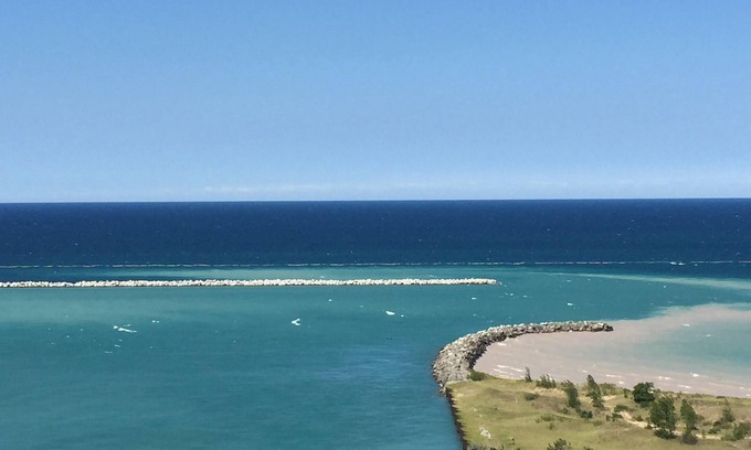 Pentwater House | Great Home close to Beaches !