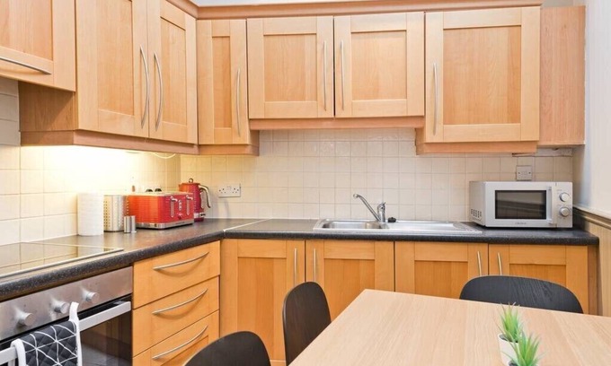 Ranelagh House | Great House Trendy Ranelagh 3bed 2bath TV and WIFI
