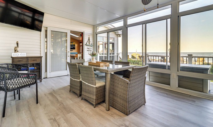 La Salle House | Great Lake Erie Getaway w/Hot Tub & Private Beach