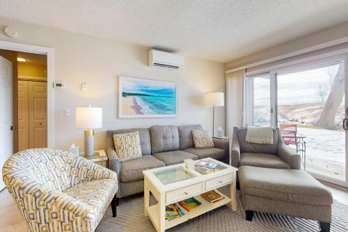 Maple City Apartment | Great Lakes 11