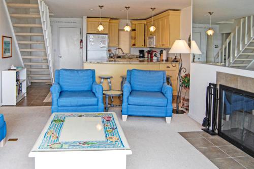 Maple City Apartment | Great Lakes 49 50