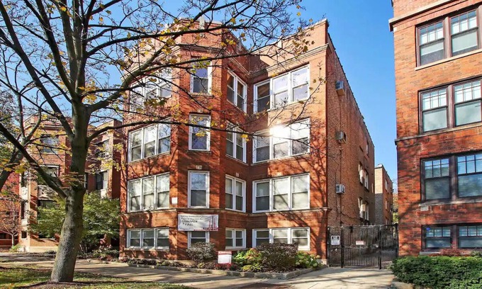 Kenwood Apartment | Great Location! 15 Min from DT -Historic Hyde Park
