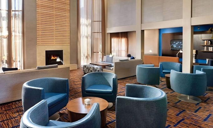 Las Vegas Hotel | Great Location! 3 Convenient Units, Pets Allowed, Onsite Parking and Pool!