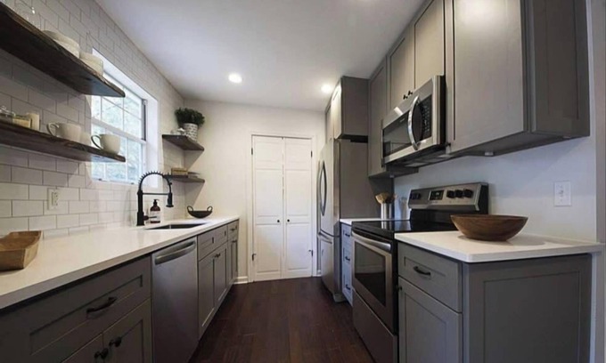 Talbot's Corner House | Great Location .Cute Cottage in Hip East Nashville