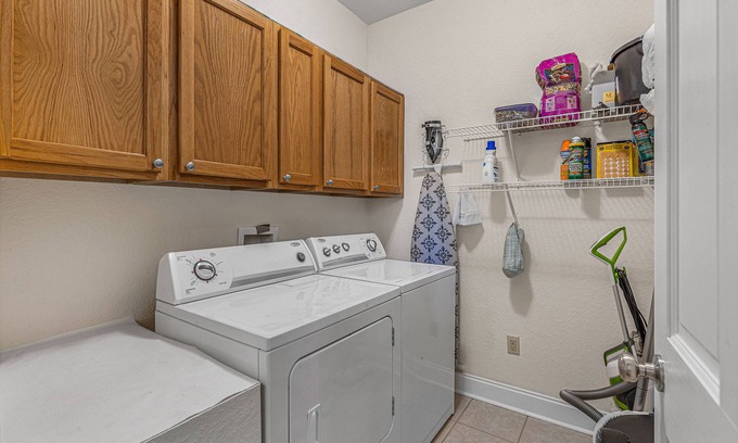 Sapphire House | Great Location for Rest and Relaxation.along with a Hot Tub!