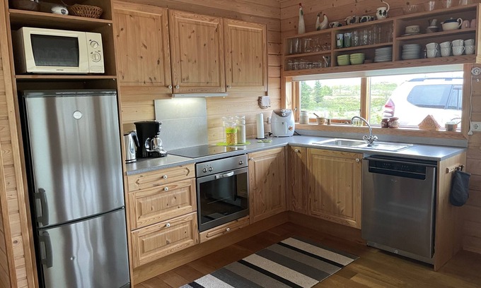 Selfoss Cottage | GREAT LOCATION IN GOLDEN CIRCLE - TOTAL PRIVACY - PRIVATE JACUZZI