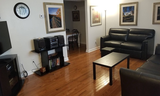Johnson City House | Great location in the heart of Johnson City.