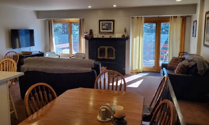 Mammoth Lakes Villa | Great location, just minutes walk to The Village center and just down the road from Canyon Lodge.