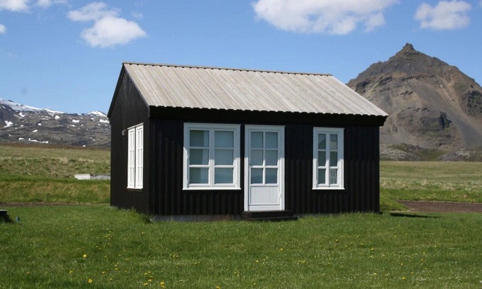 Hellnar Cottage | GREAT LOCATION - LUXURY COTTAGE – UNIQUE SURROUNDINGS - GLACIER – NATIONAL PARK